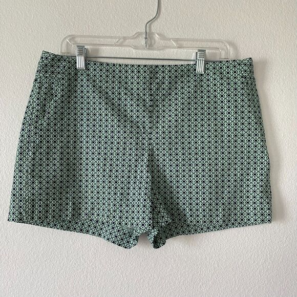 Banana‎ Republic Womens Shorts 12 Green Stretch Casual Geo - Picture 1 of 14